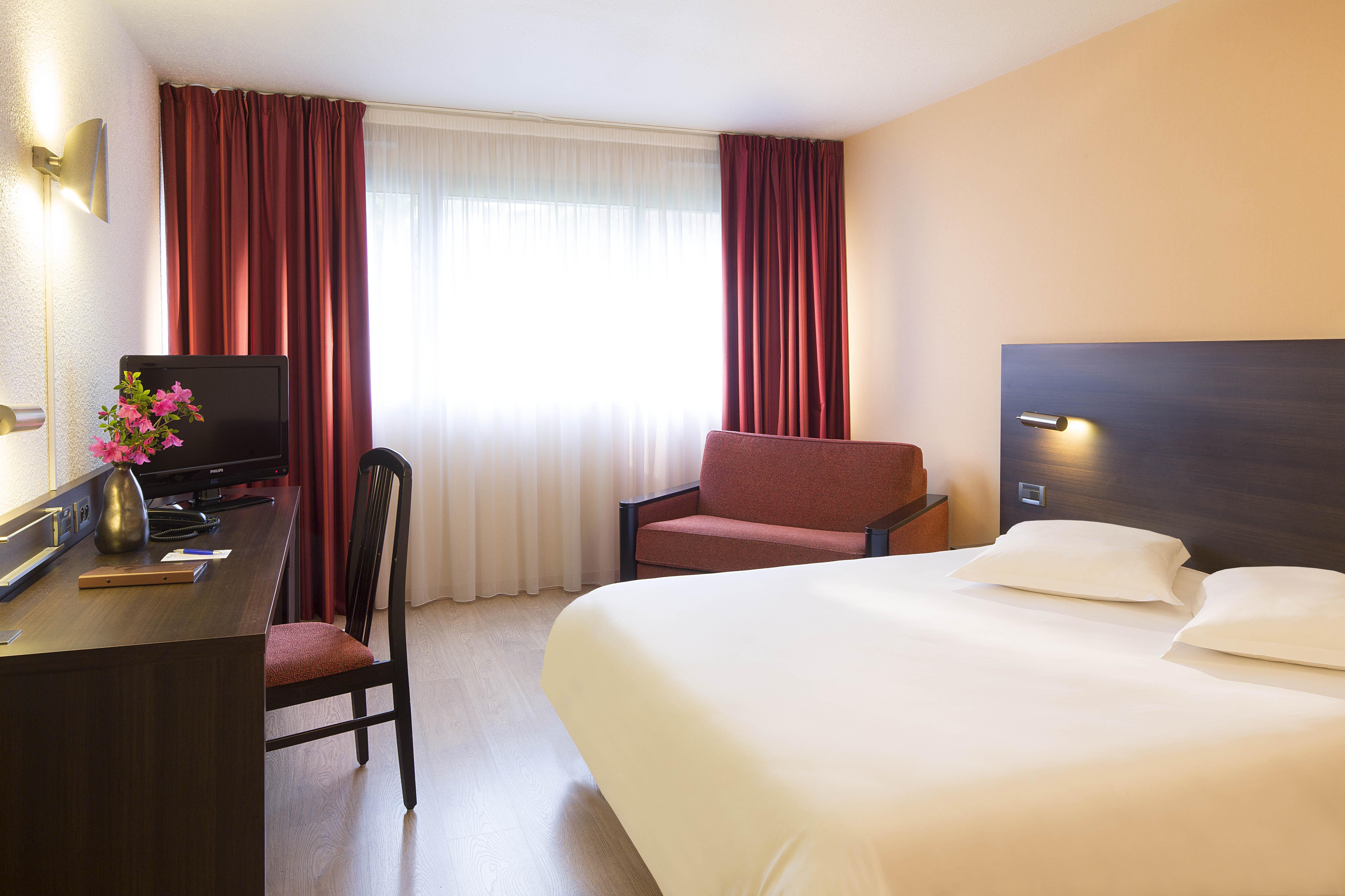 Hotel Escale Oceania Brest Gouesnou Esterno foto