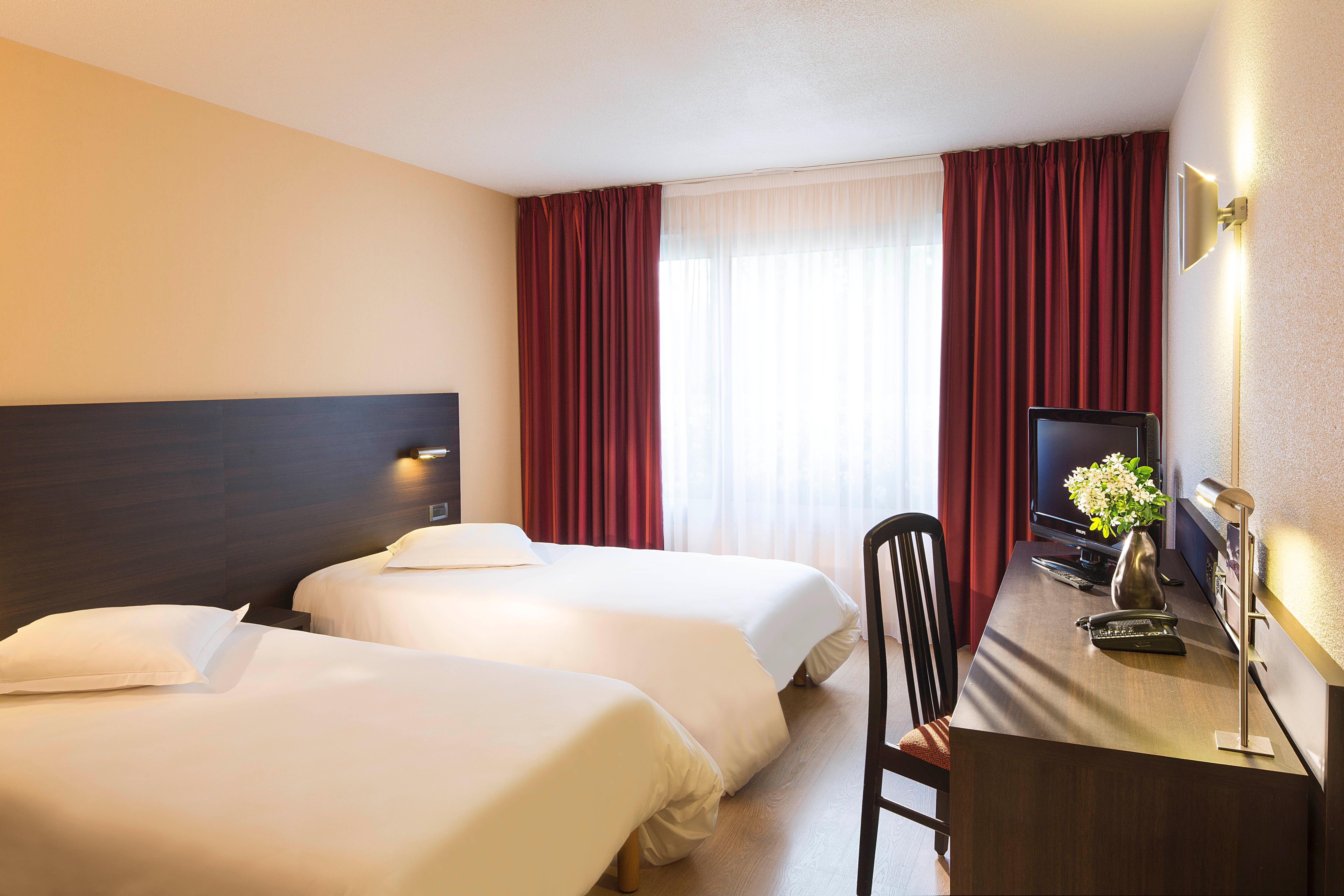 Hotel Escale Oceania Brest Gouesnou Esterno foto